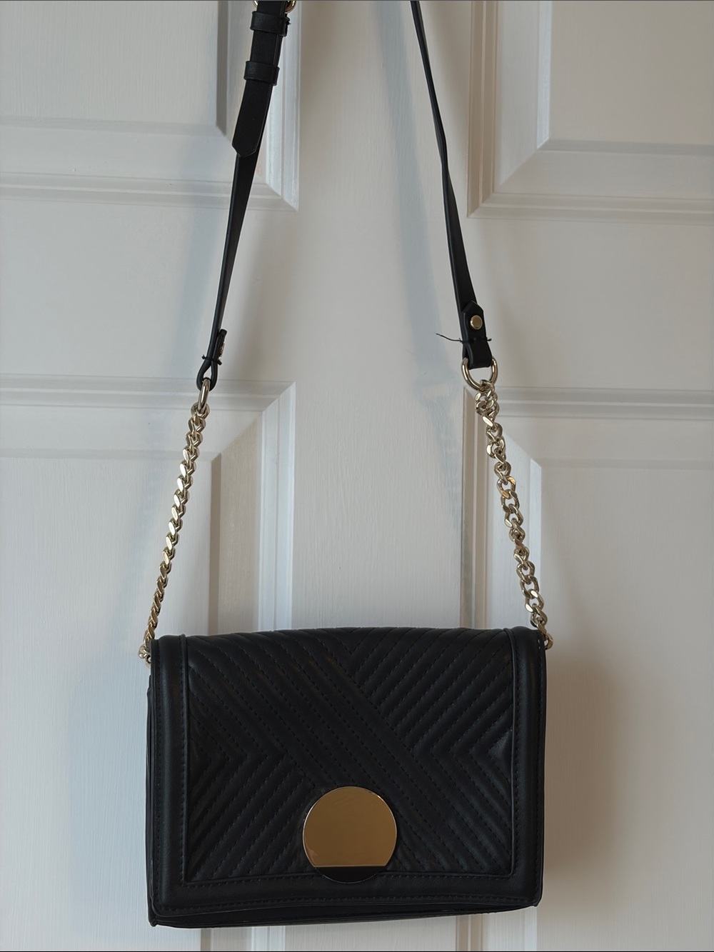 Zara Black Quilted Crossbody with Gold Disc